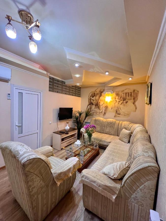 Apartment In The Centre Of Yerevan For Rent Bagian luar foto