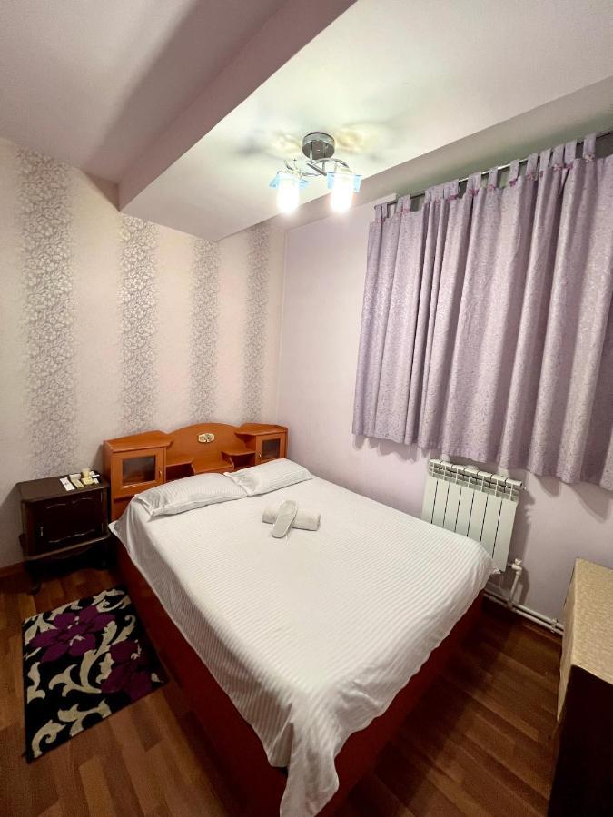 Apartment In The Centre Of Yerevan For Rent Bagian luar foto